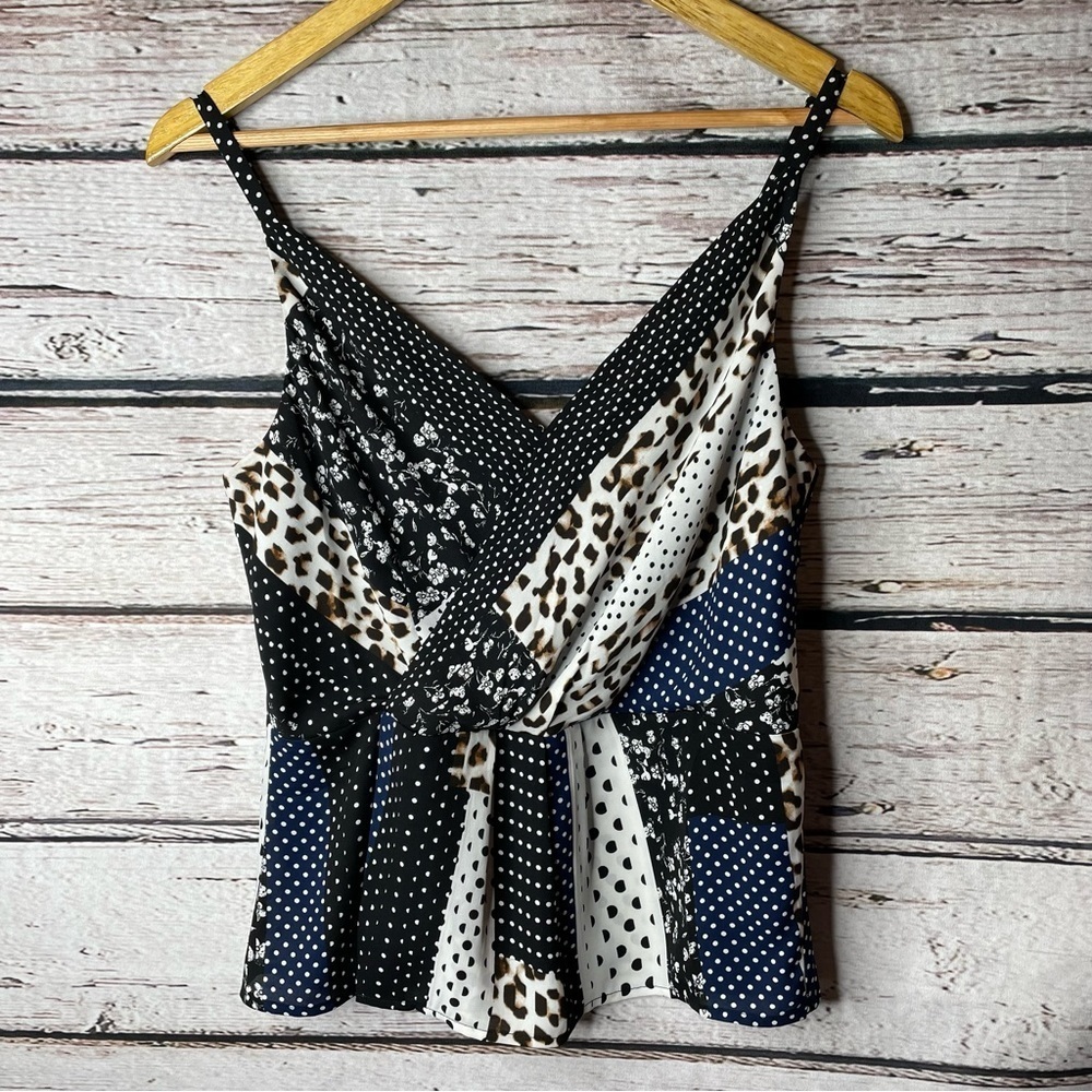 CAbi Crossover Cami Tank Size 4 Adjustable Straps‎ Snap Front Closure in EUC!